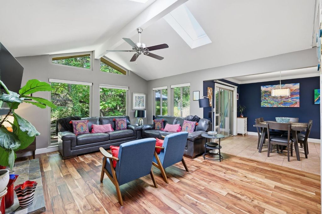 4978 Village Oaks Dr, Rocklin, CA 95677
