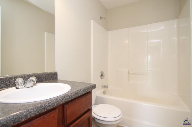 520 Arrie Drive, Byron, GA 31008