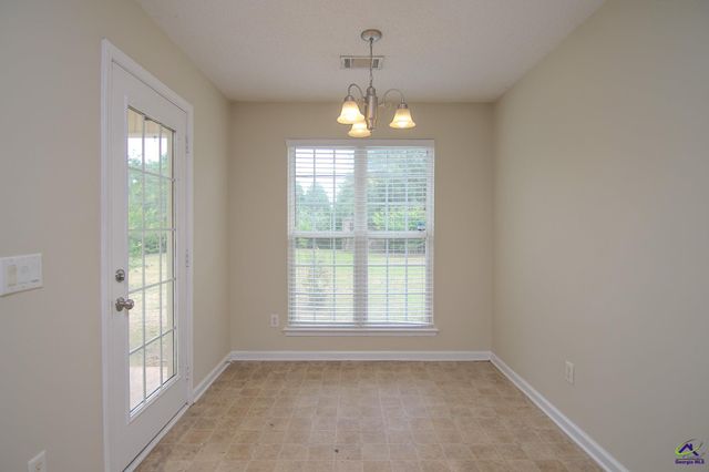 520 Arrie Drive, Byron, GA 31008