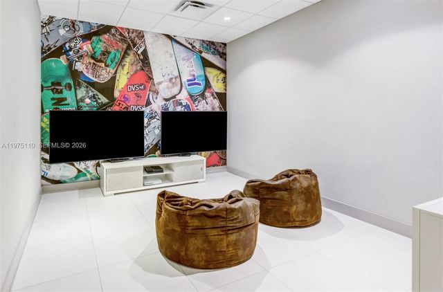 5225 NW 85TH AVENUE 2-0911, Doral, FL 33160