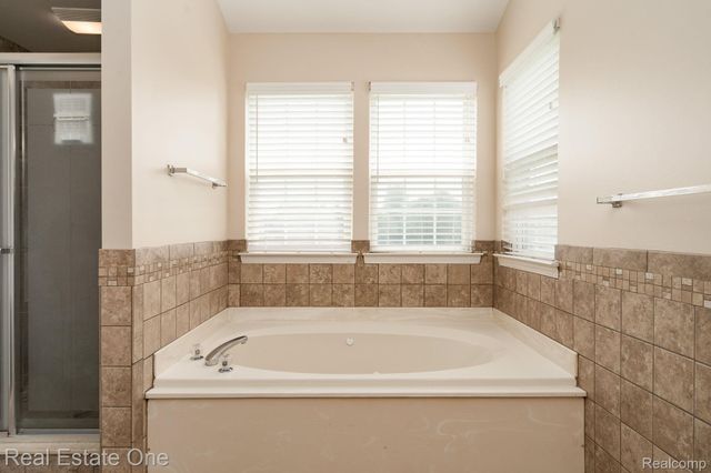 14864 LIRI Drive, Sterling Heights, MI 48312