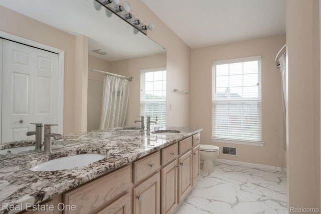 14864 LIRI Drive, Sterling Heights, MI 48312