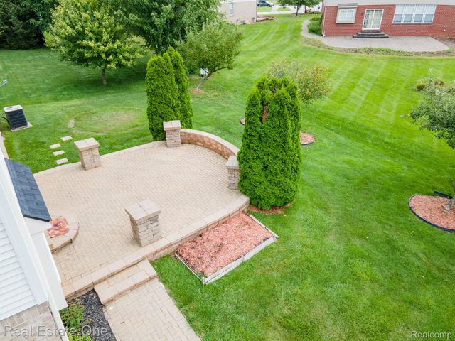 14864 LIRI Drive, Sterling Heights, MI 48312