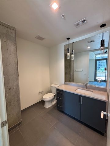 1801 N Pearl Street 502, Dallas, TX 75201