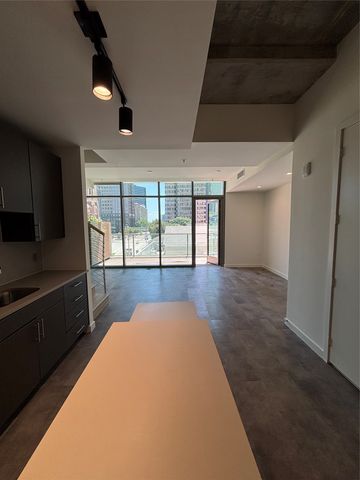 1801 N Pearl Street 502, Dallas, TX 75201
