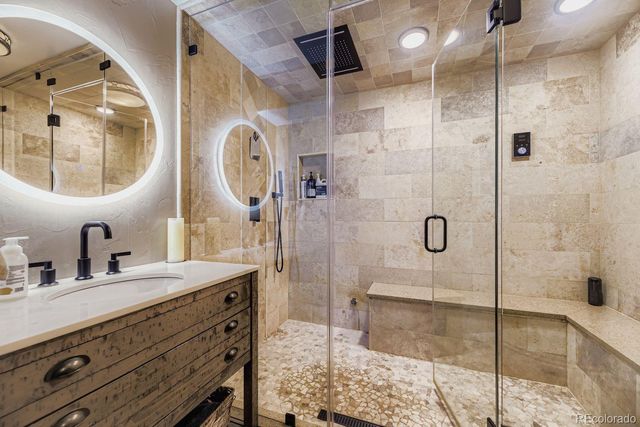 8356 Green Island Circle, Lone Tree, CO 80124