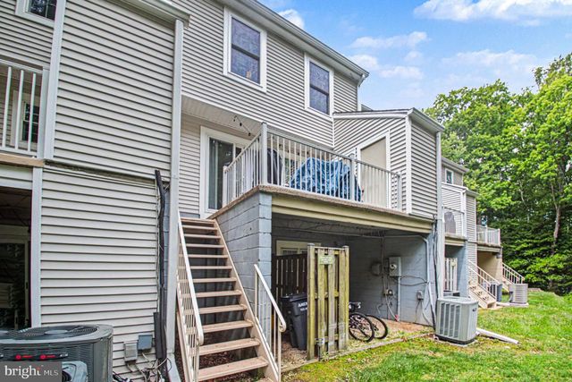 2868 BURGUNDY PL, Woodbridge, VA 22192