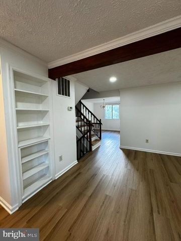 13238 CUSTOM HOUSE CT, Fairfax, VA 22033