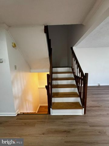 13238 CUSTOM HOUSE CT, Fairfax, VA 22033