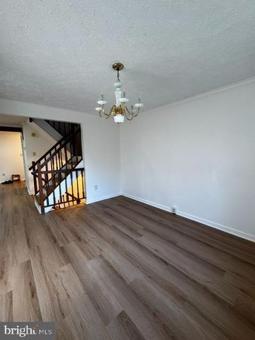 13238 CUSTOM HOUSE CT, Fairfax, VA 22033