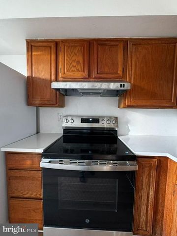 13238 CUSTOM HOUSE CT, Fairfax, VA 22033
