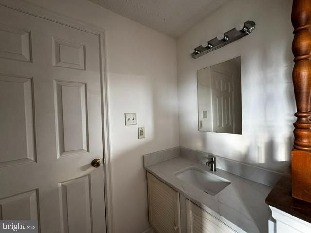 13238 CUSTOM HOUSE CT, Fairfax, VA 22033