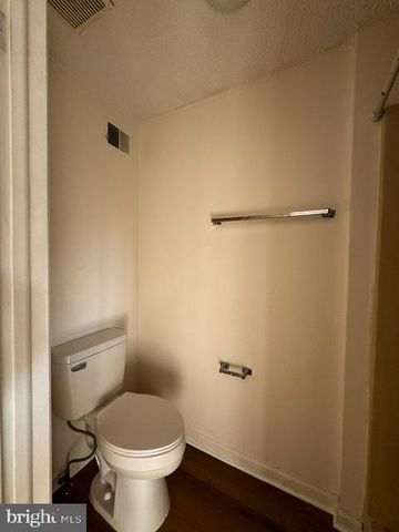 13238 CUSTOM HOUSE CT, Fairfax, VA 22033