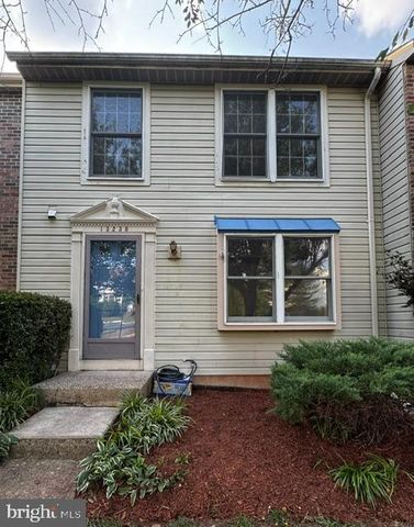 13238 CUSTOM HOUSE CT, Fairfax, VA 22033