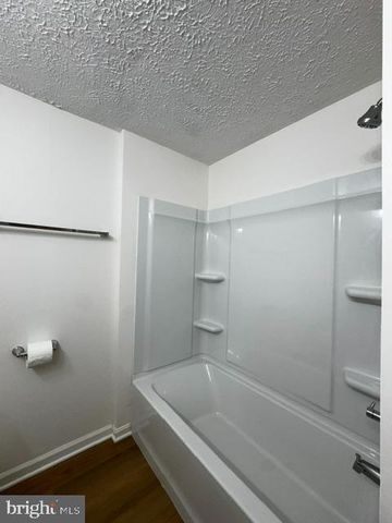 13238 CUSTOM HOUSE CT, Fairfax, VA 22033