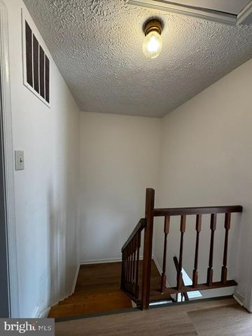 13238 CUSTOM HOUSE CT, Fairfax, VA 22033