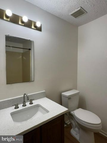 13238 CUSTOM HOUSE CT, Fairfax, VA 22033