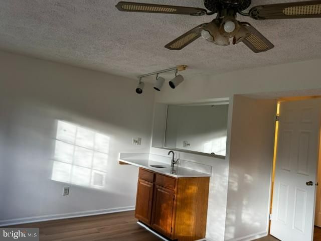 13238 CUSTOM HOUSE CT, Fairfax, VA 22033