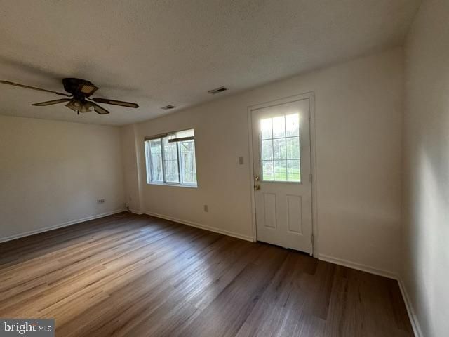 13238 CUSTOM HOUSE CT, Fairfax, VA 22033
