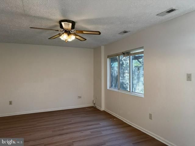 13238 CUSTOM HOUSE CT, Fairfax, VA 22033