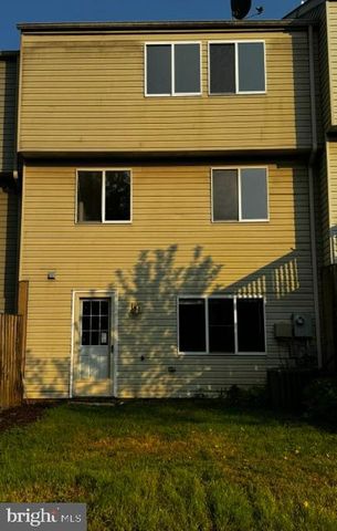 13238 CUSTOM HOUSE CT, Fairfax, VA 22033
