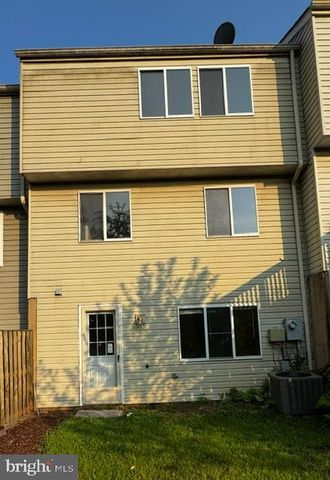 13238 CUSTOM HOUSE CT, Fairfax, VA 22033