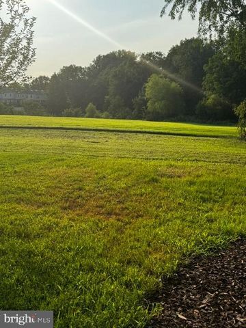 13238 CUSTOM HOUSE CT, Fairfax, VA 22033