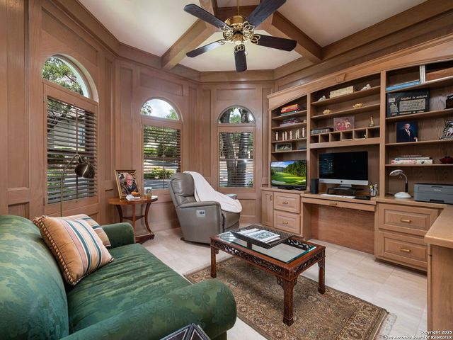 43 Stratton Ln, San Antonio, TX 78257
