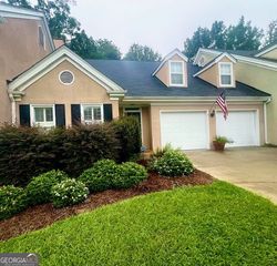 146 Brookstone Court, Macon, GA 31210