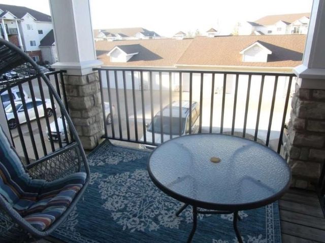 6255 Beechtree Drive 1204, West Des Moines, IA 50266