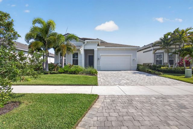 12525 Triumph Lane, Palm Beach Gardens, FL 33412