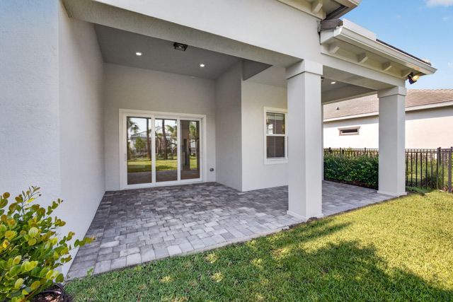 12525 Triumph Lane, Palm Beach Gardens, FL 33412