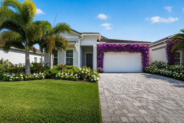 12525 Triumph Lane, Palm Beach Gardens, FL 33412