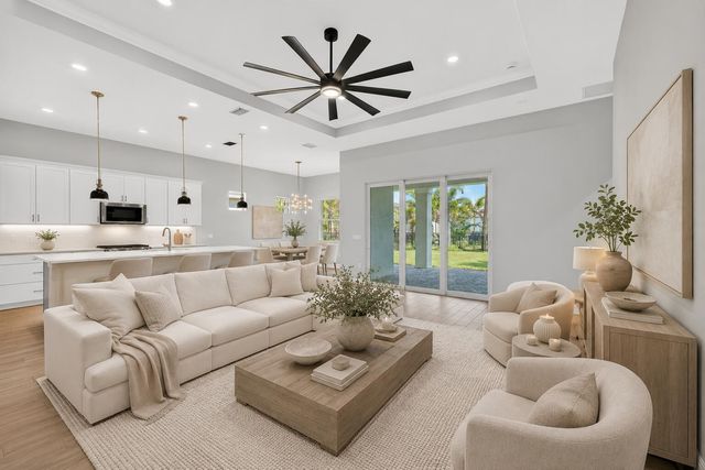 12525 Triumph Lane, Palm Beach Gardens, FL 33412