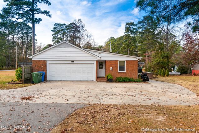 102 Longwood Drive, Pinetops, NC 27864