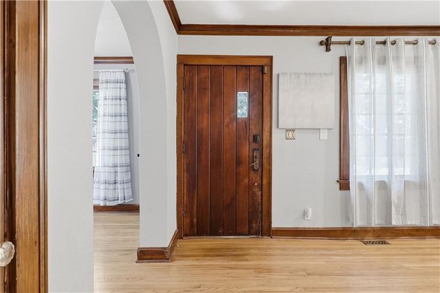 7416 Springfield Street, Prairie Village, KS 66208