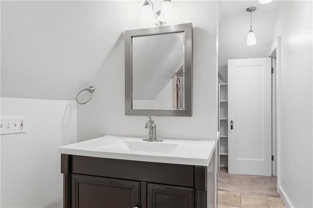 7416 Springfield Street, Prairie Village, KS 66208