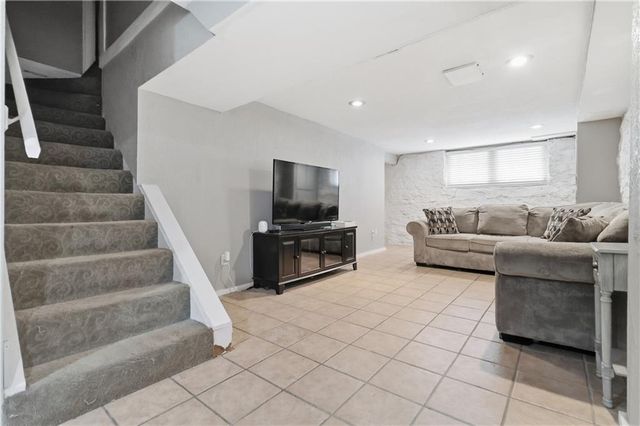 7416 Springfield Street, Prairie Village, KS 66208