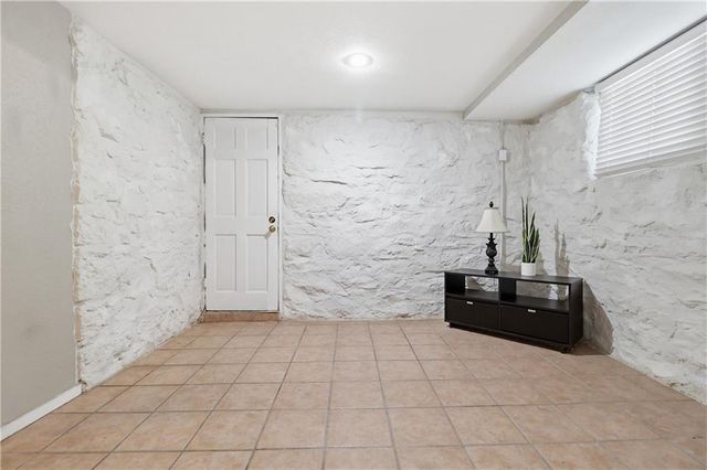7416 Springfield Street, Prairie Village, KS 66208