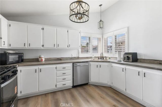 140 W Pioneer Avenue 38, Redlands, CA 92374