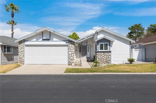 140 W Pioneer Avenue 38, Redlands, CA 92374