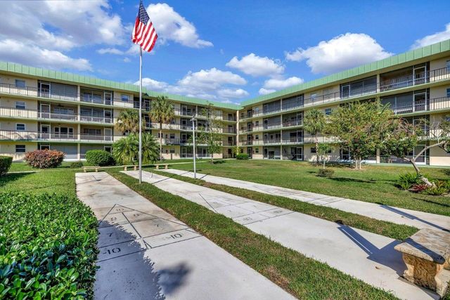 806 SE 7th Street 104, Deerfield Beach, FL 33441