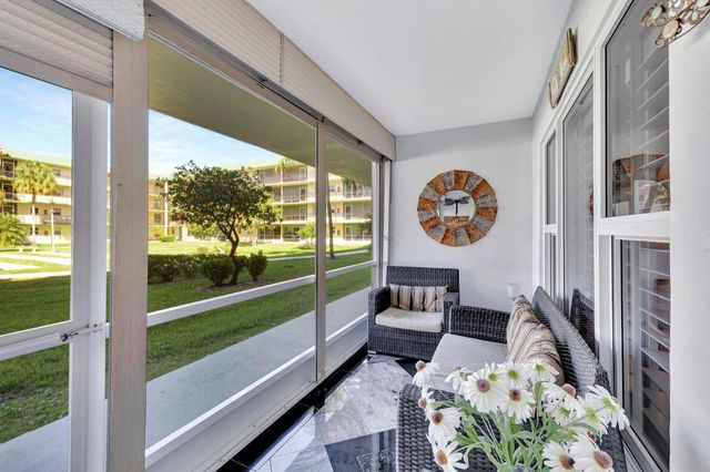 806 SE 7th Street 104, Deerfield Beach, FL 33441