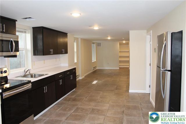 933 Linden Street 1, Bethlehem City, PA 18018