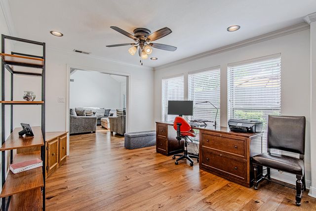 10307 Piping Rock Lane, Houston, TX 77042