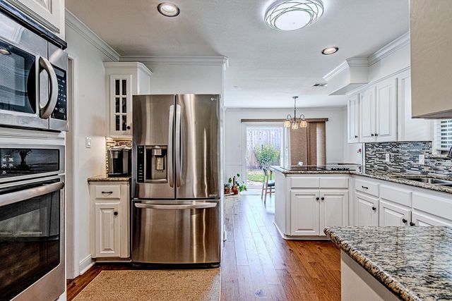 10307 Piping Rock Lane, Houston, TX 77042