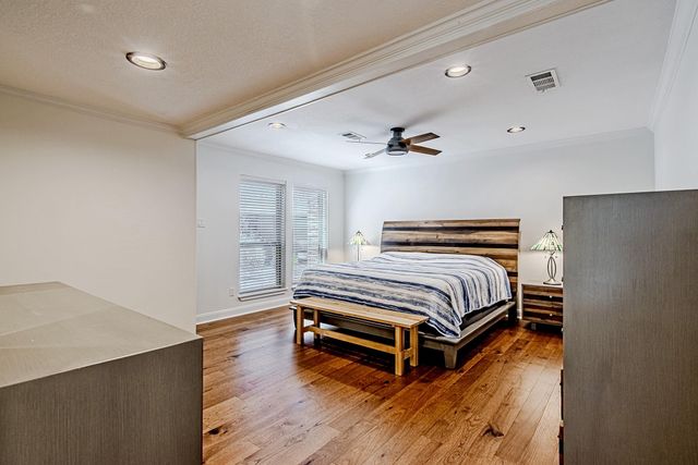 10307 Piping Rock Lane, Houston, TX 77042
