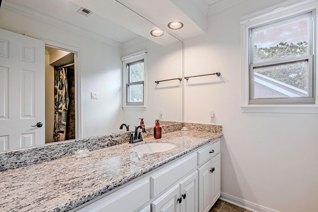 10307 Piping Rock Lane, Houston, TX 77042