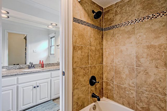 10307 Piping Rock Lane, Houston, TX 77042