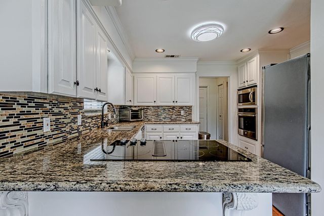 10307 Piping Rock Lane, Houston, TX 77042